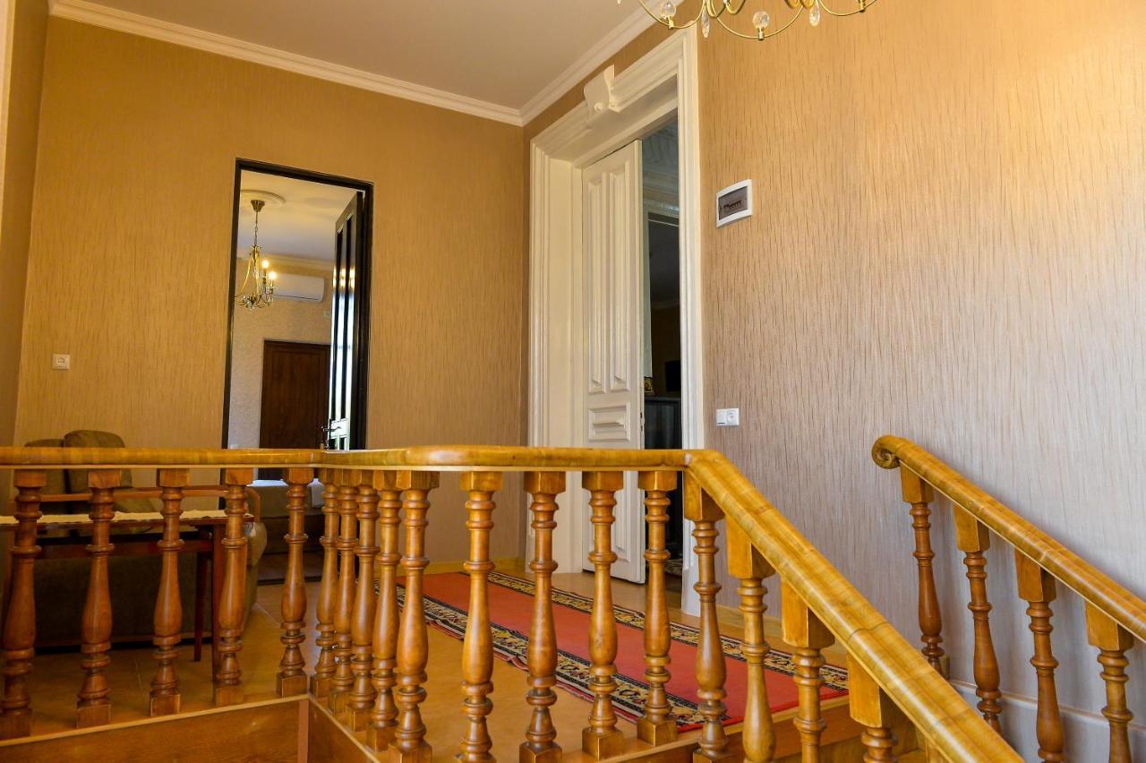 Gold Guest House Kutaiszi Kültér fotó