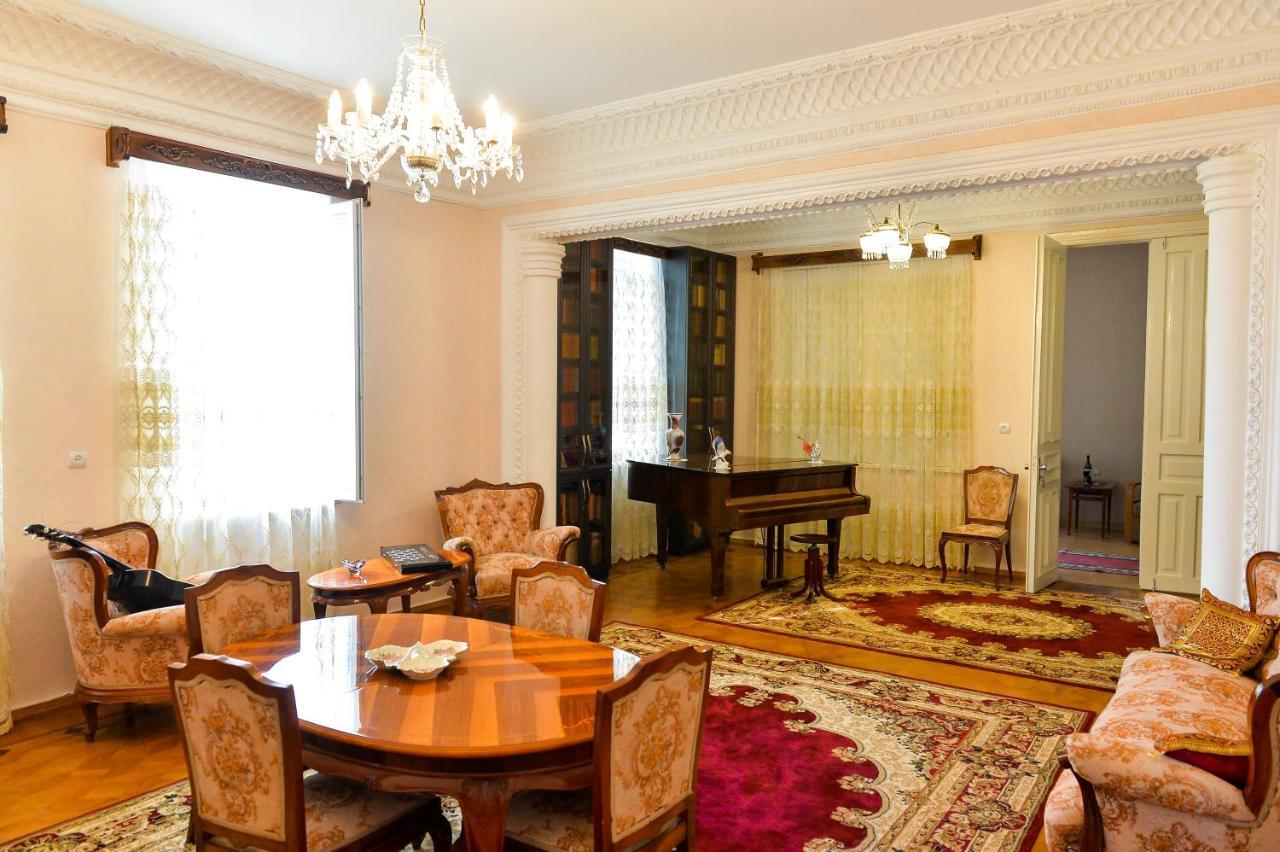 Gold Guest House Kutaiszi Kültér fotó
