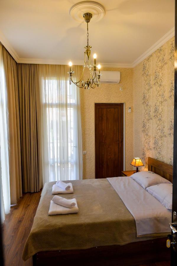 Gold Guest House Kutaiszi Kültér fotó