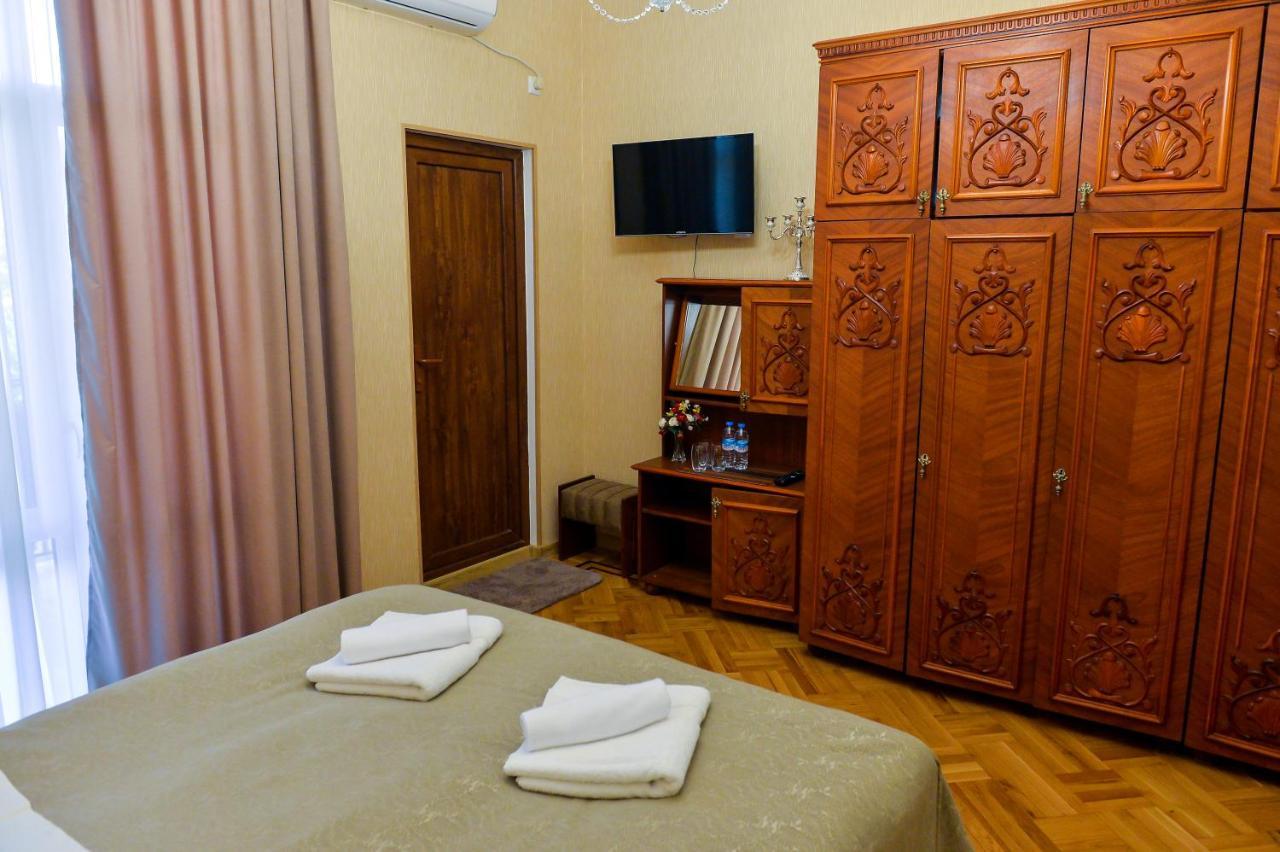 Gold Guest House Kutaiszi Kültér fotó