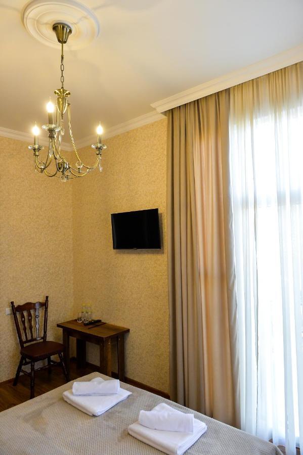 Gold Guest House Kutaiszi Kültér fotó
